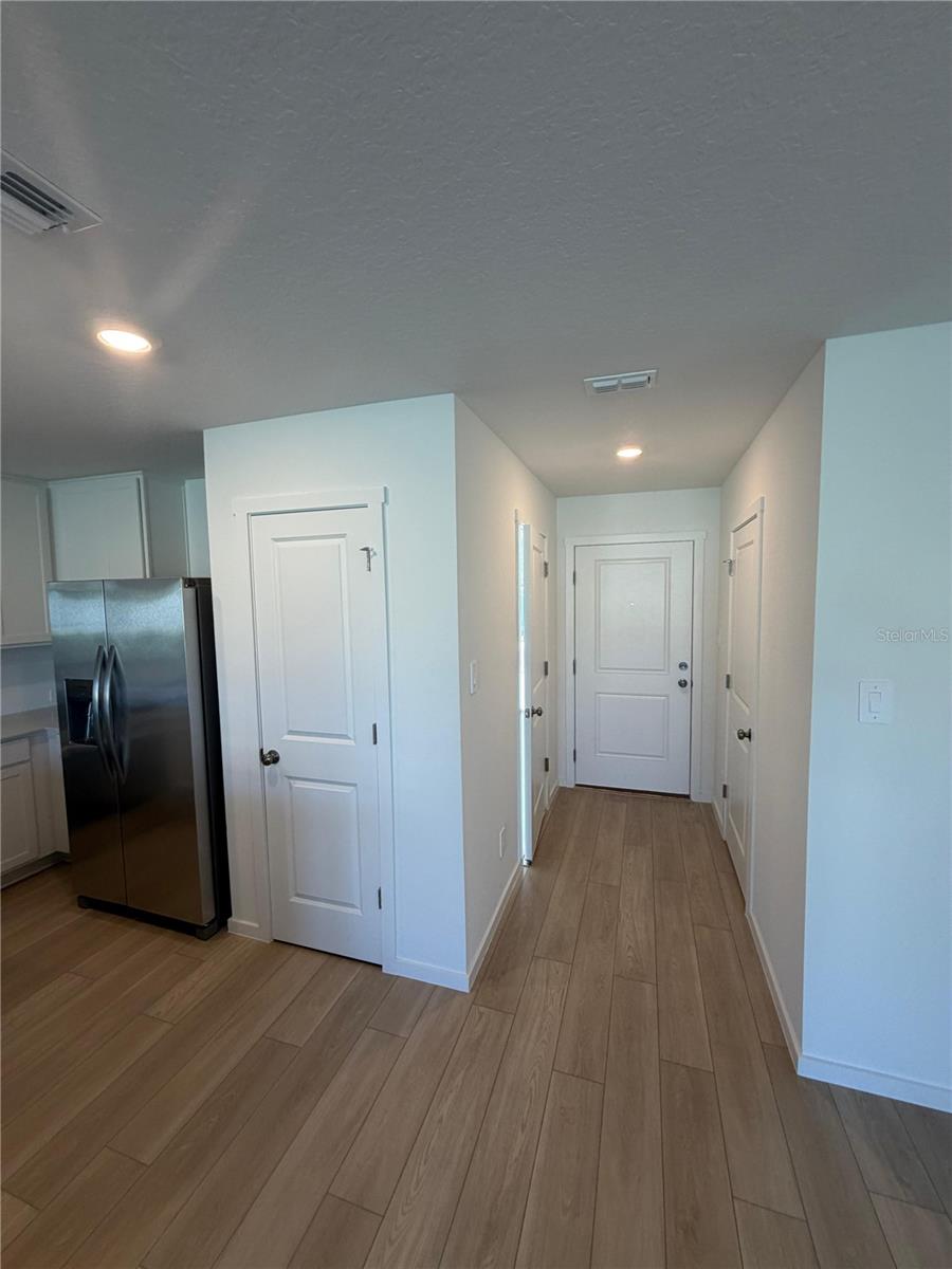 Image 4 of 12 For 824 Lynx Street