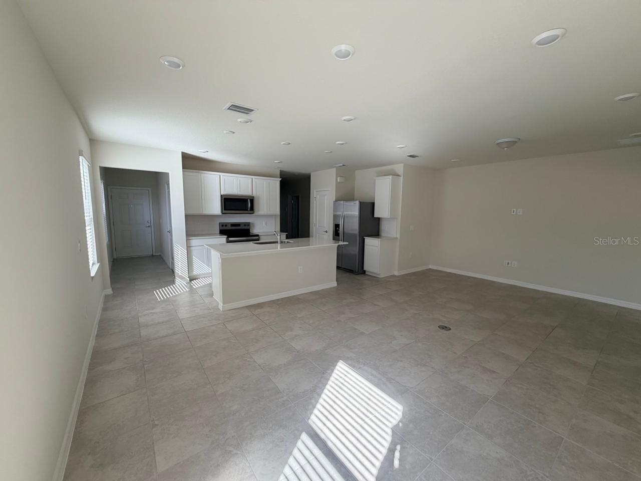 Image 9 of 12 For 824 Lynx Street