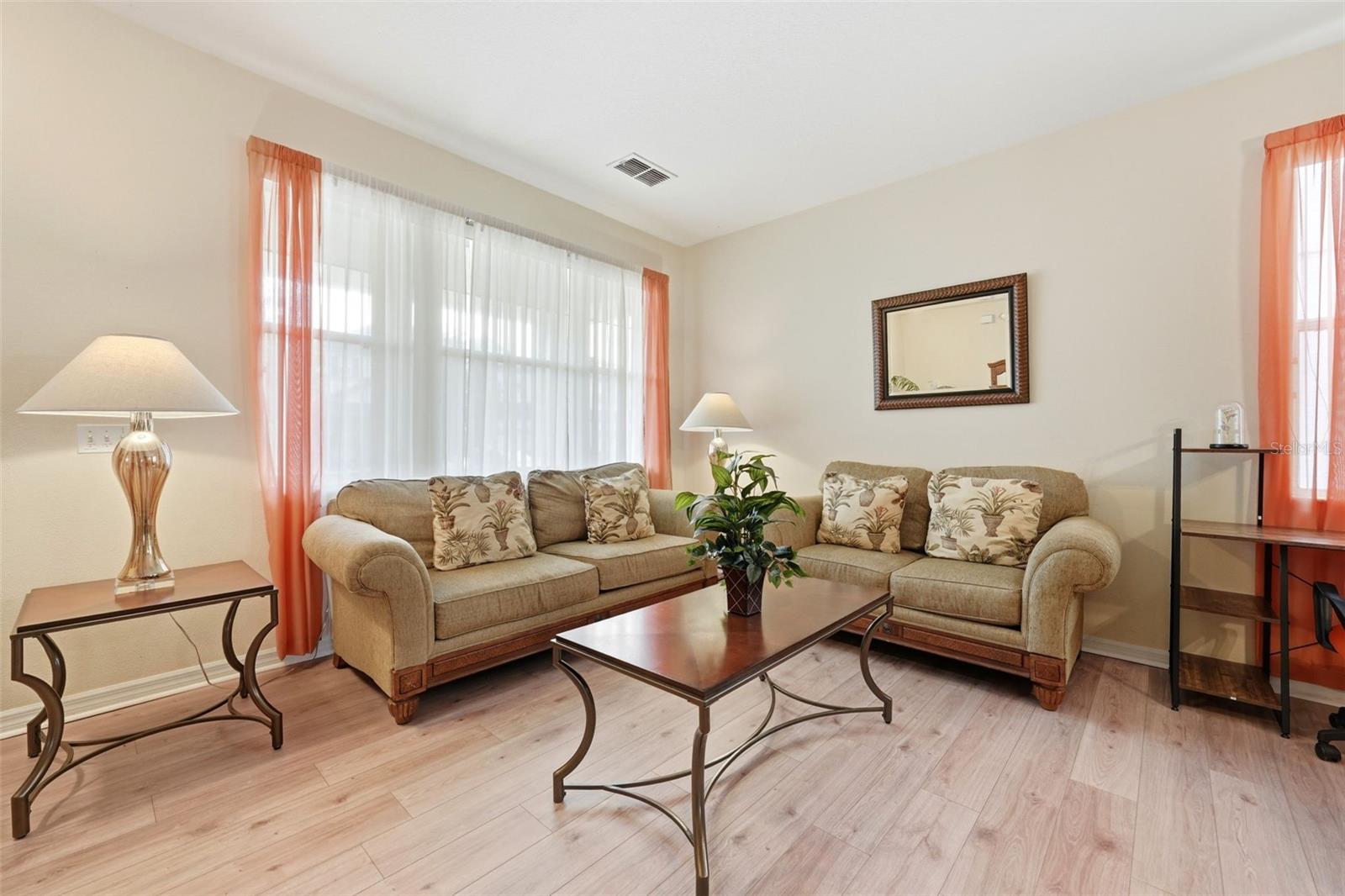 Image 23 of 53 For 133 Bay Leaf Lane