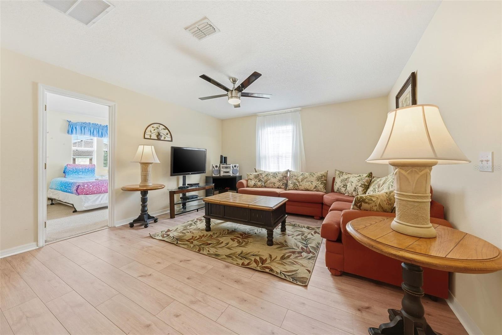 Image 36 of 53 For 133 Bay Leaf Lane