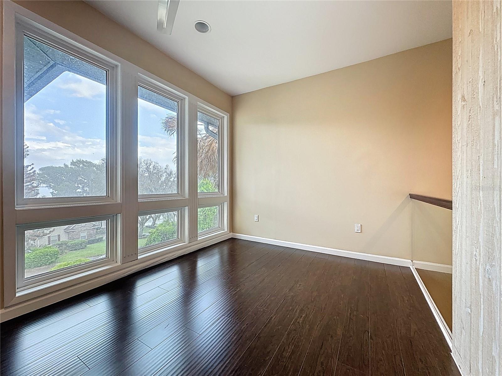 Image 31 of 92 For 6846 Lake View Drive