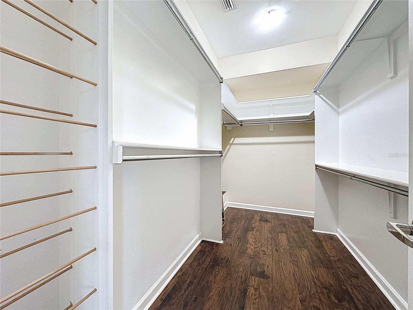 Image 48 of 92 For 6846 Lake View Drive