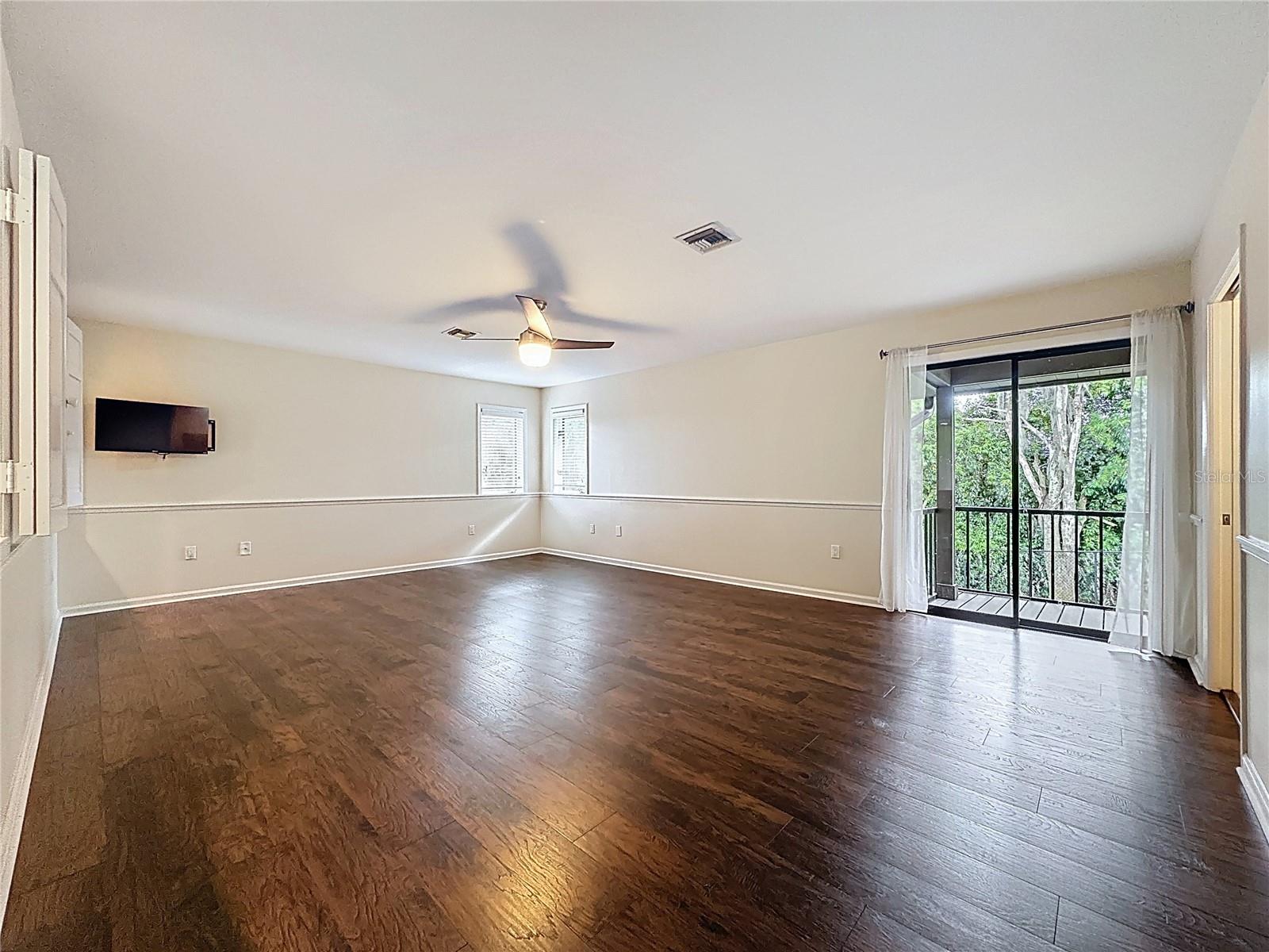 Image 49 of 92 For 6846 Lake View Drive