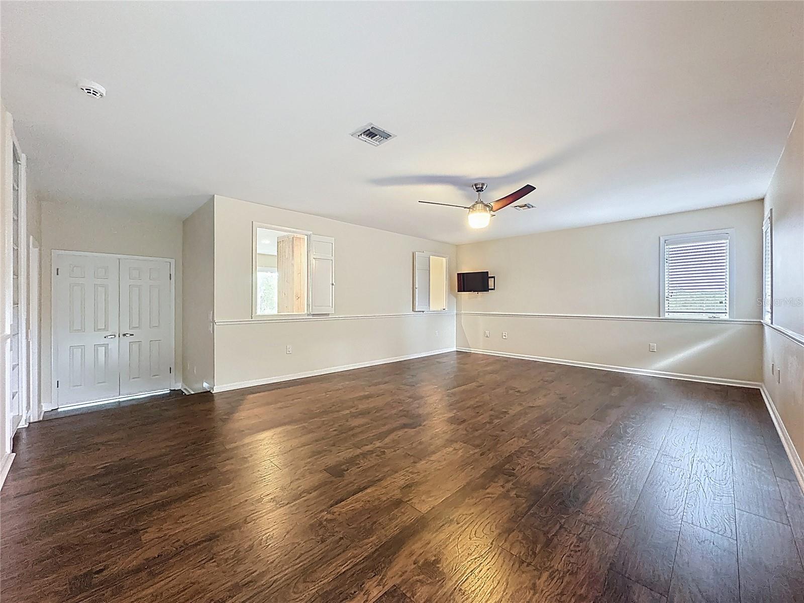 Image 50 of 92 For 6846 Lake View Drive