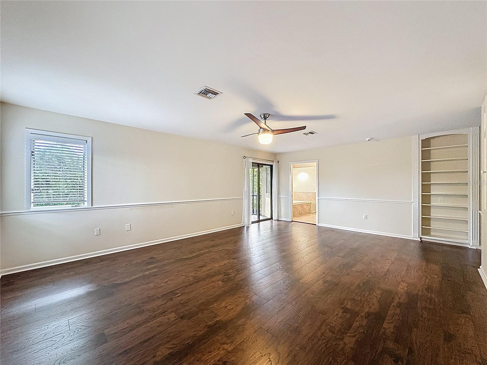 Image 53 of 92 For 6846 Lake View Drive