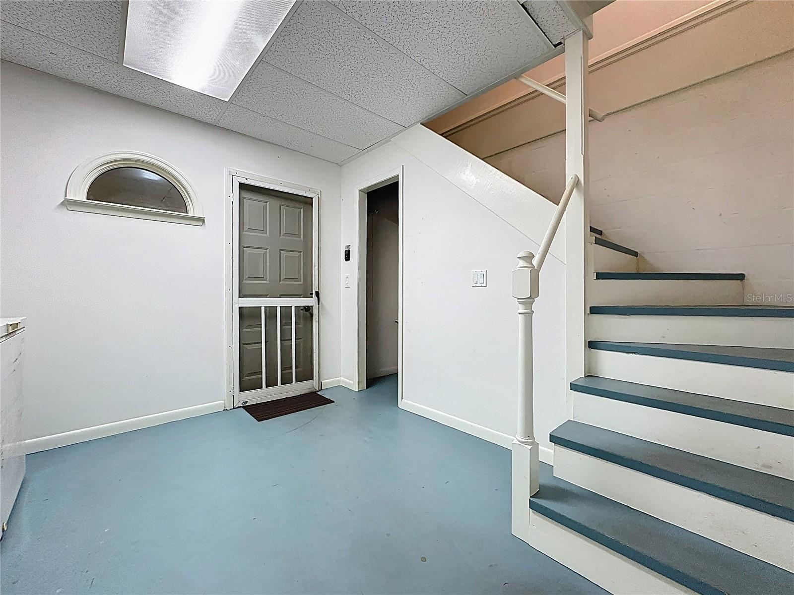 Image 67 of 92 For 6846 Lake View Drive