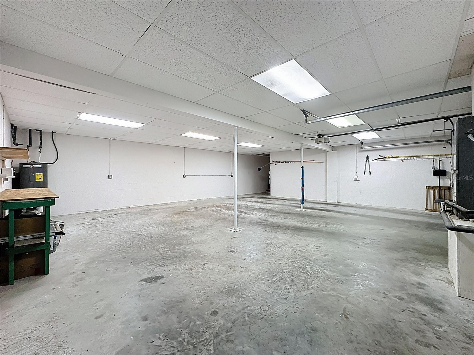 Image 71 of 92 For 6846 Lake View Drive