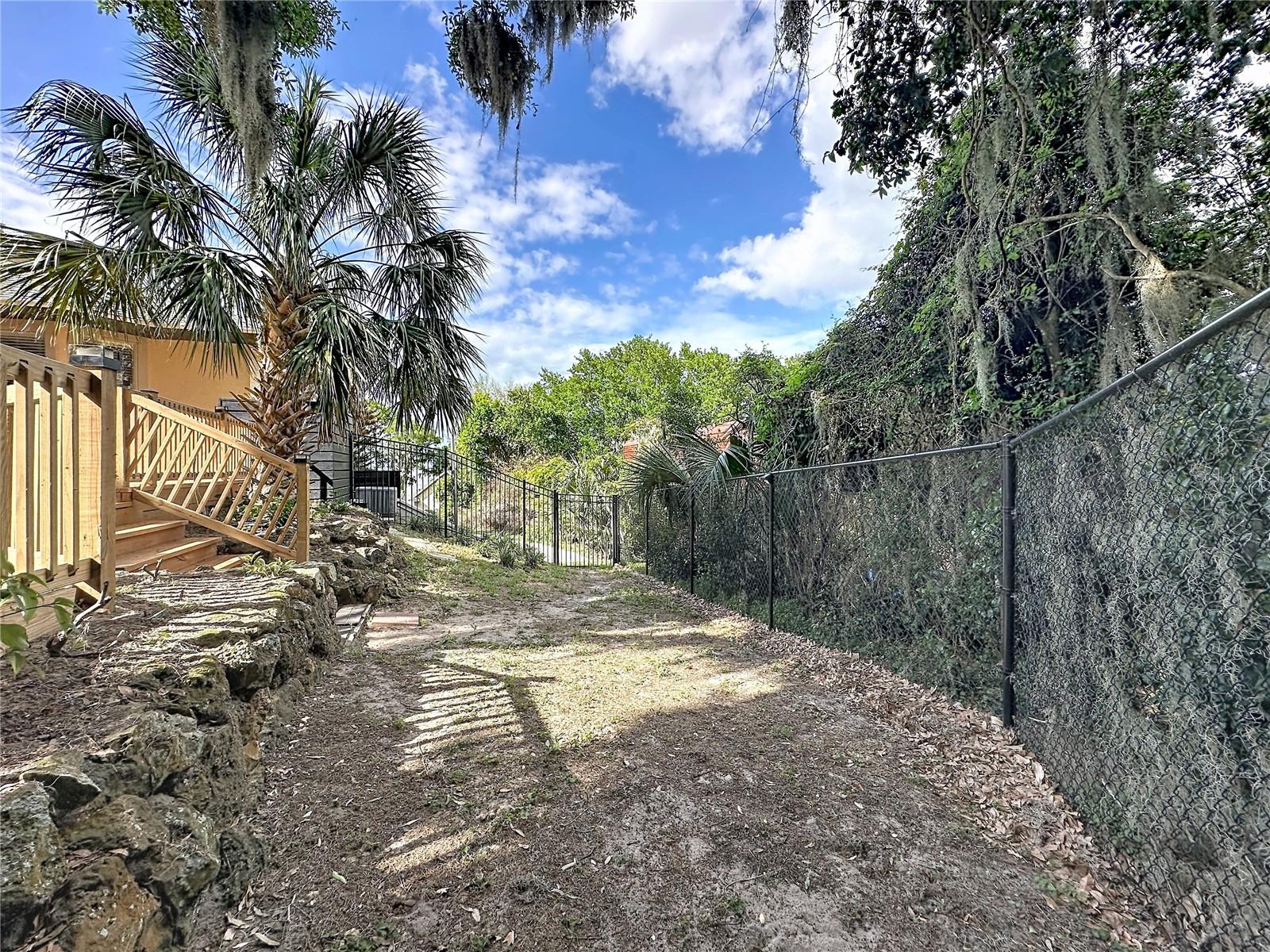 Image 82 of 92 For 6846 Lake View Drive