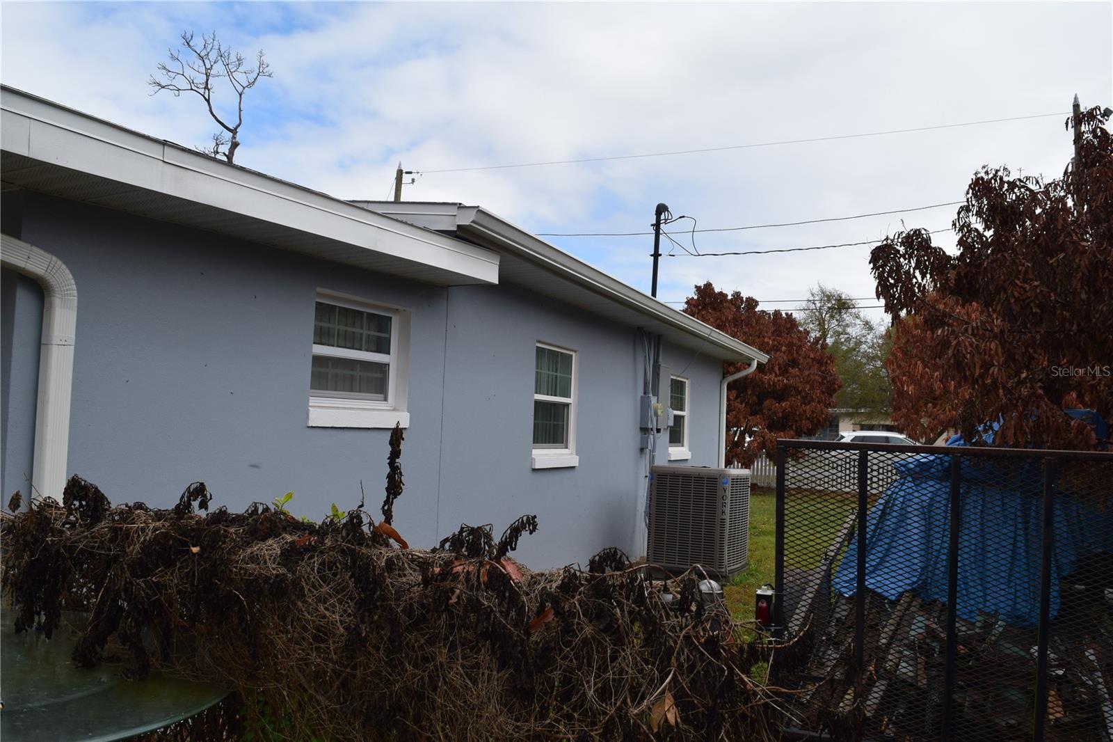 Image 10 of 64 For 8304 Dot Lane