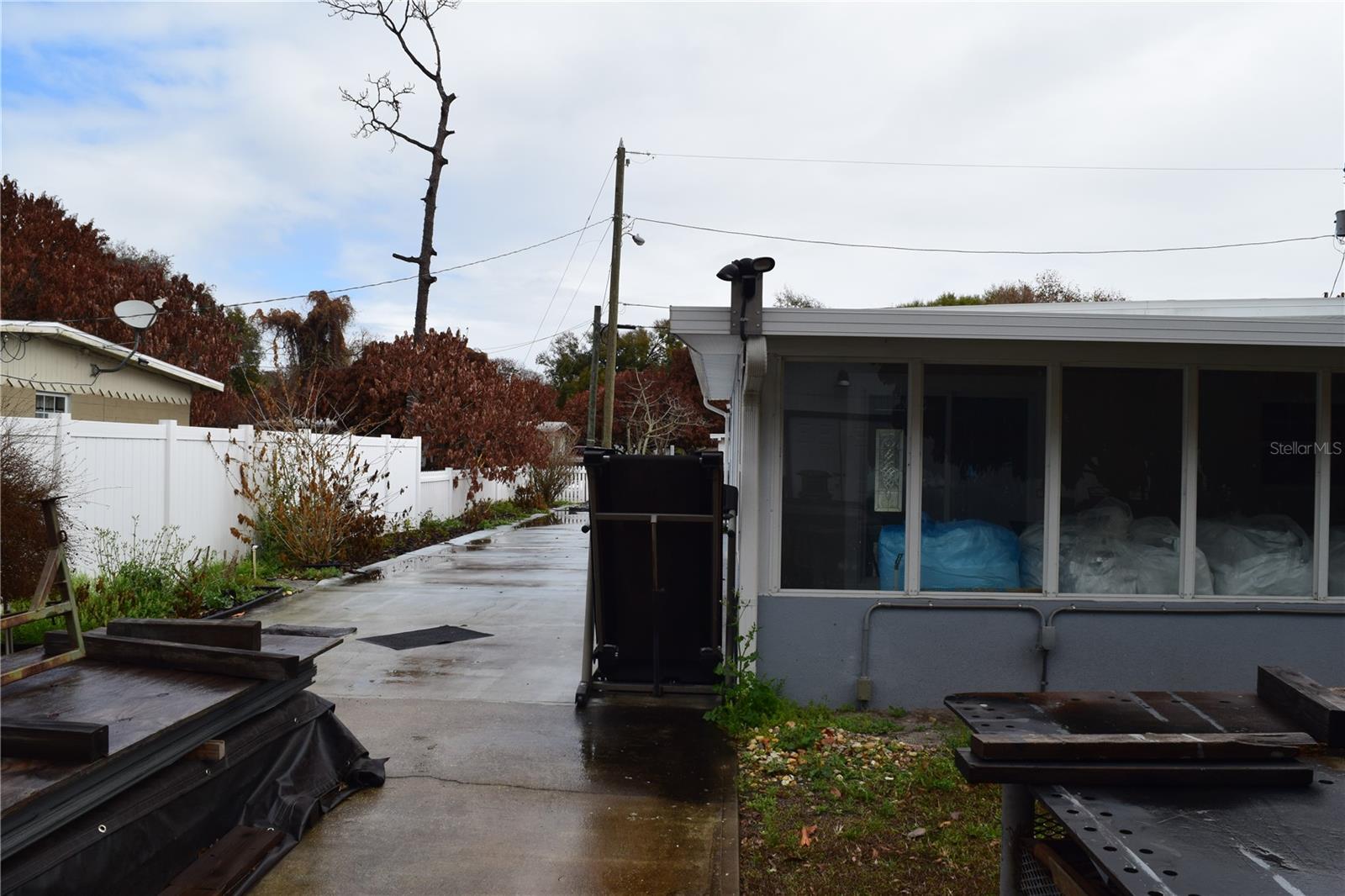 Image 19 of 64 For 8304 Dot Lane