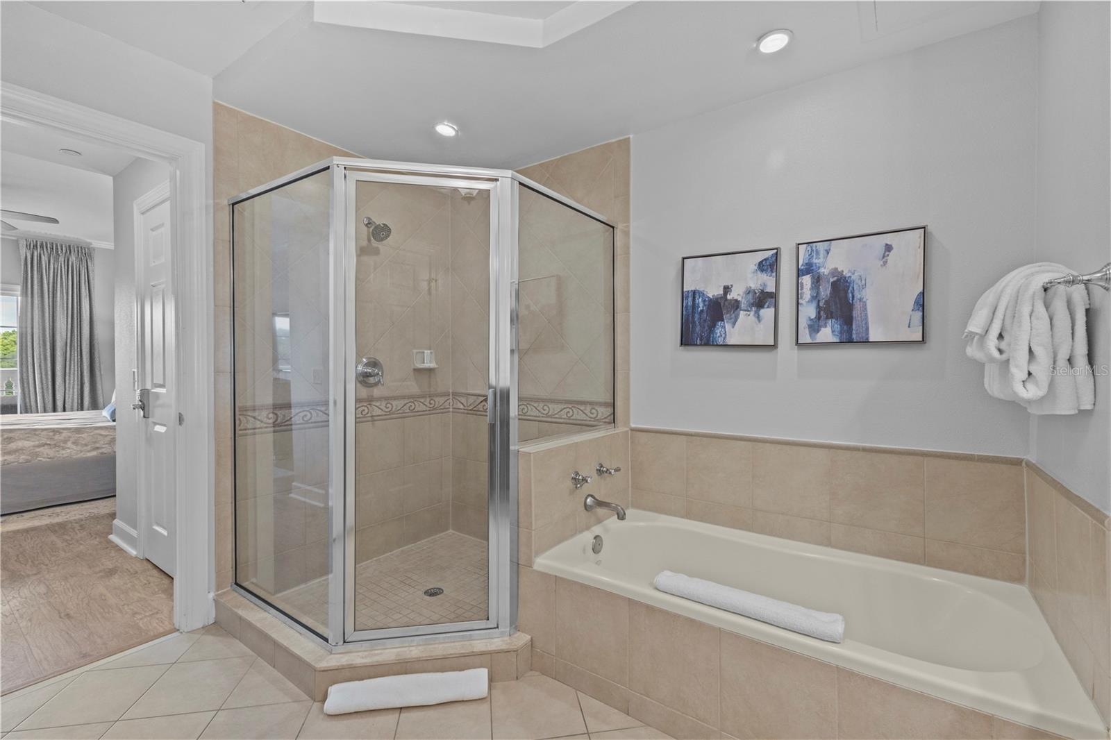 Image 14 of 33 For 1354 Centre Court Ridge Drive 302