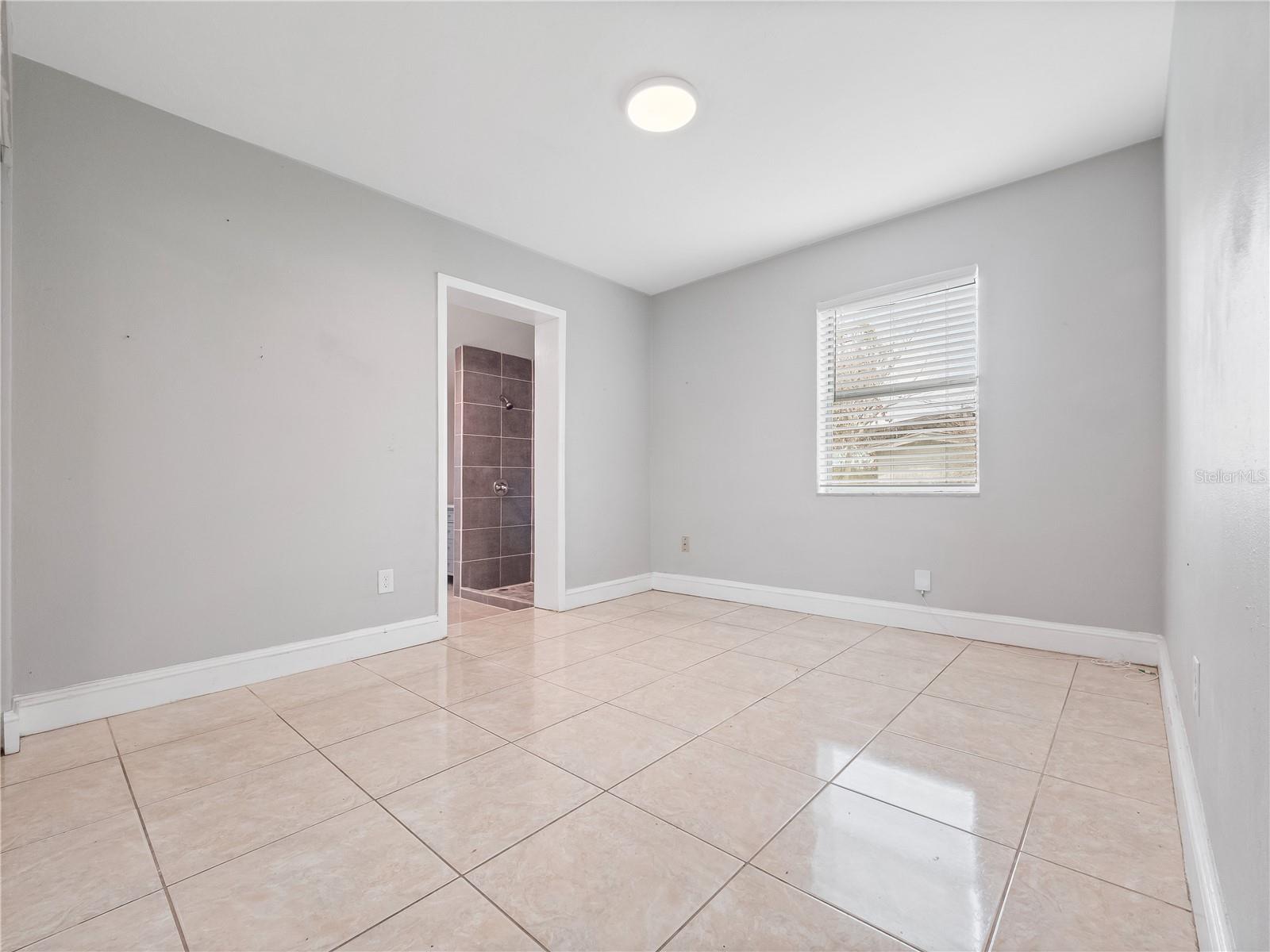 Image 12 of 22 For 970 Roberts Boulevard