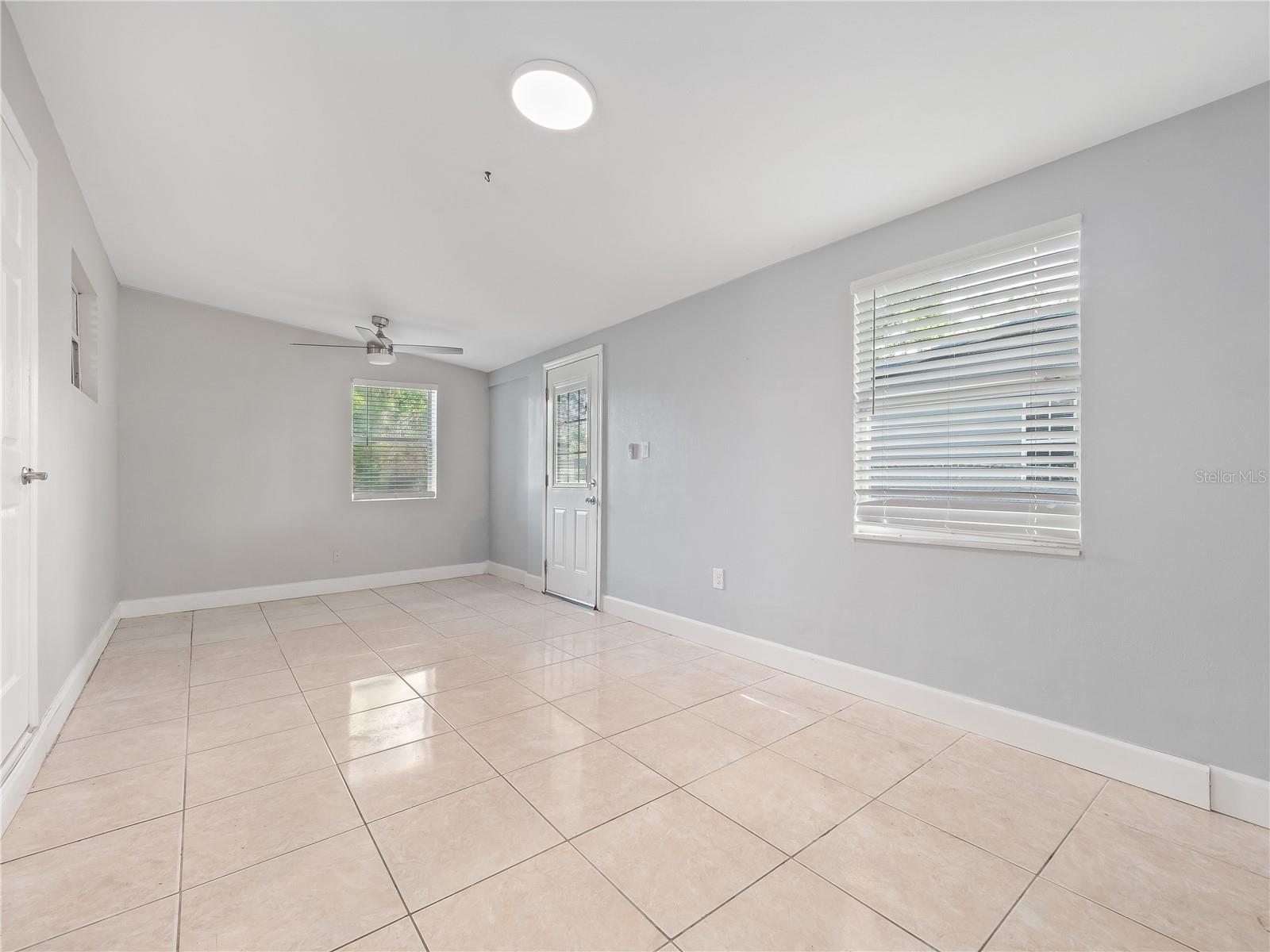 Image 17 of 22 For 970 Roberts Boulevard