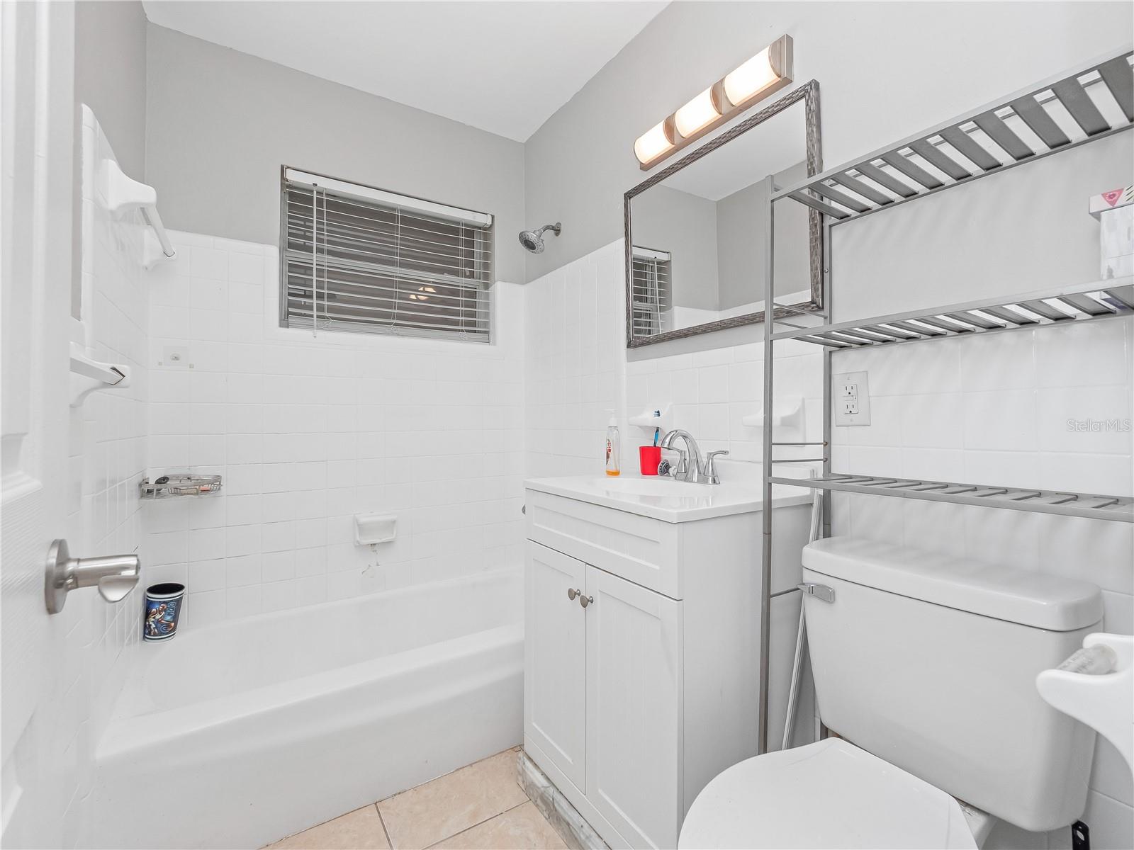 Image 20 of 22 For 970 Roberts Boulevard