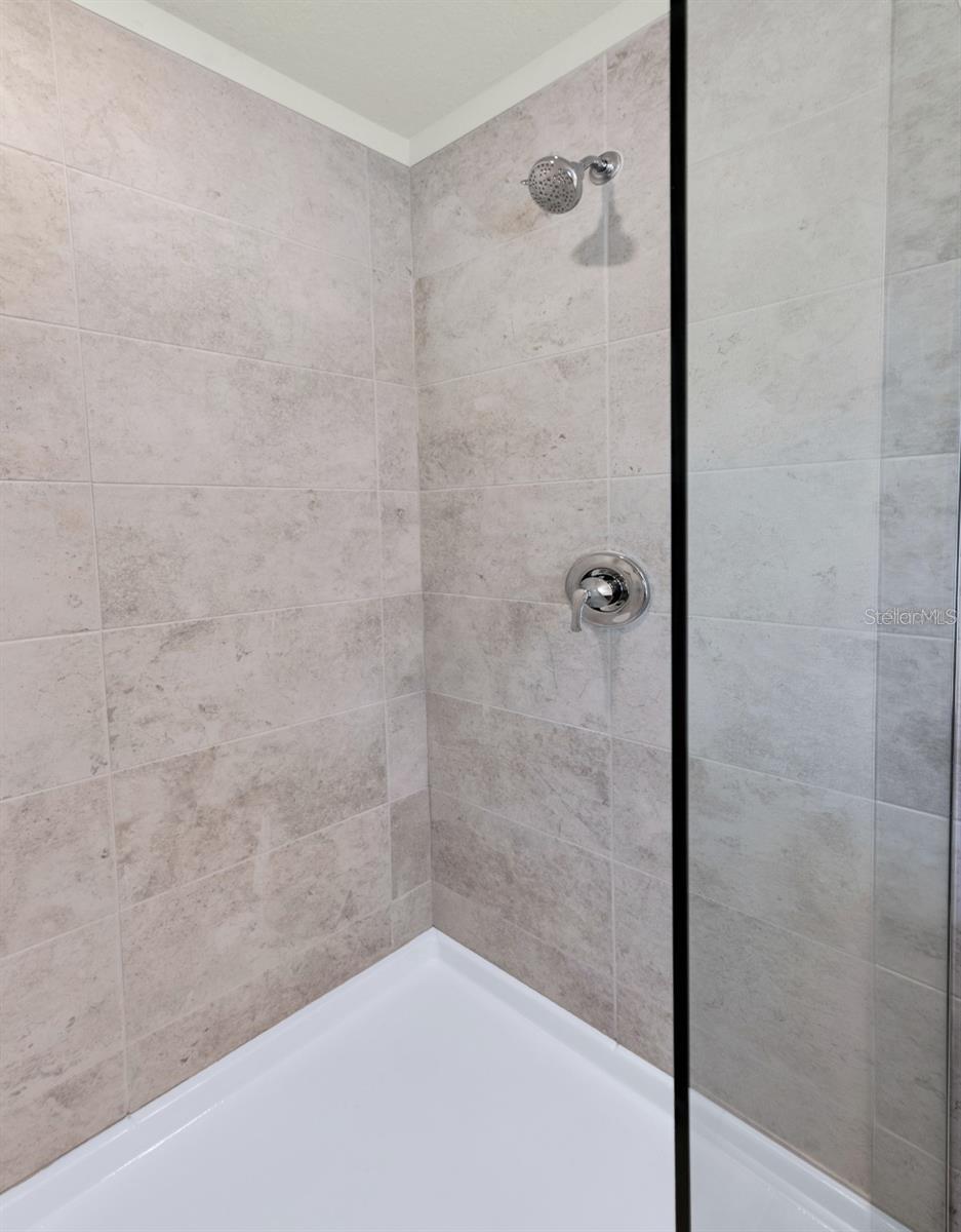 Image 21 of 45 For 88 Waverly Lane