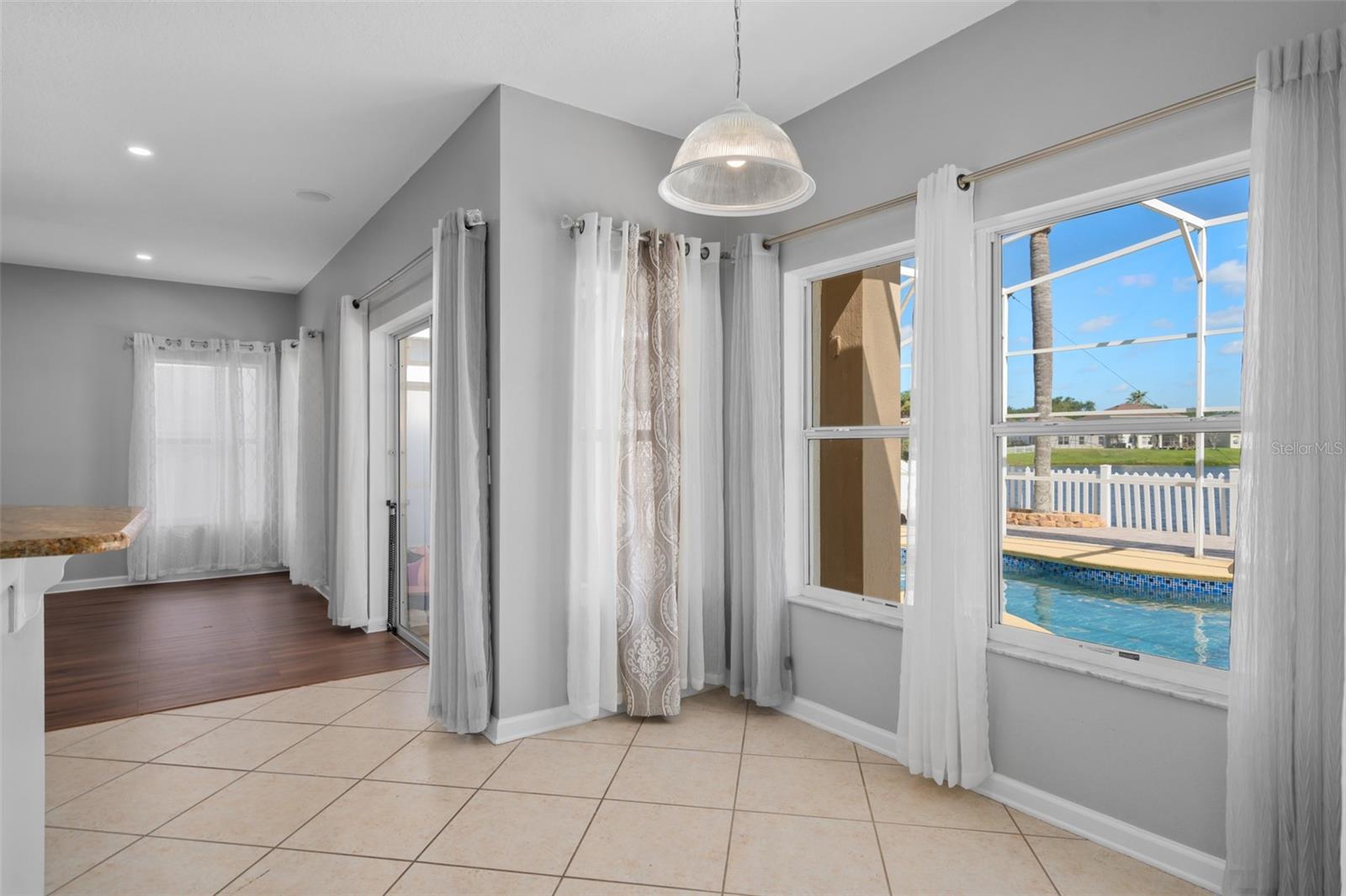 Image 19 of 52 For 1555 Harrier Drive