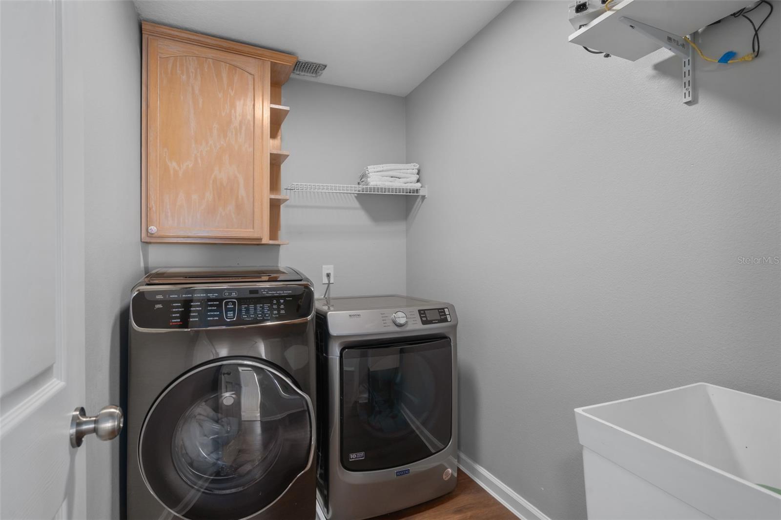 Image 22 of 52 For 1555 Harrier Drive