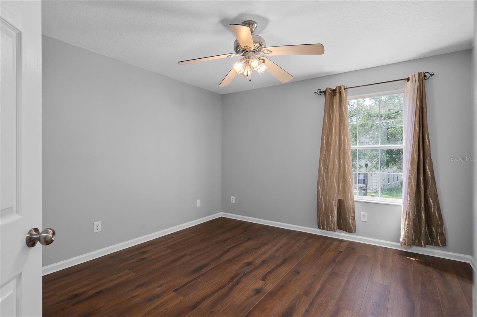 Image 26 of 52 For 1555 Harrier Drive