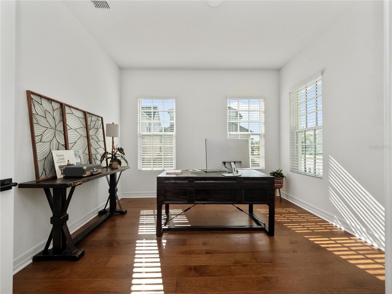 Image 15 of 40 For 7484 Estuary Lake Loop