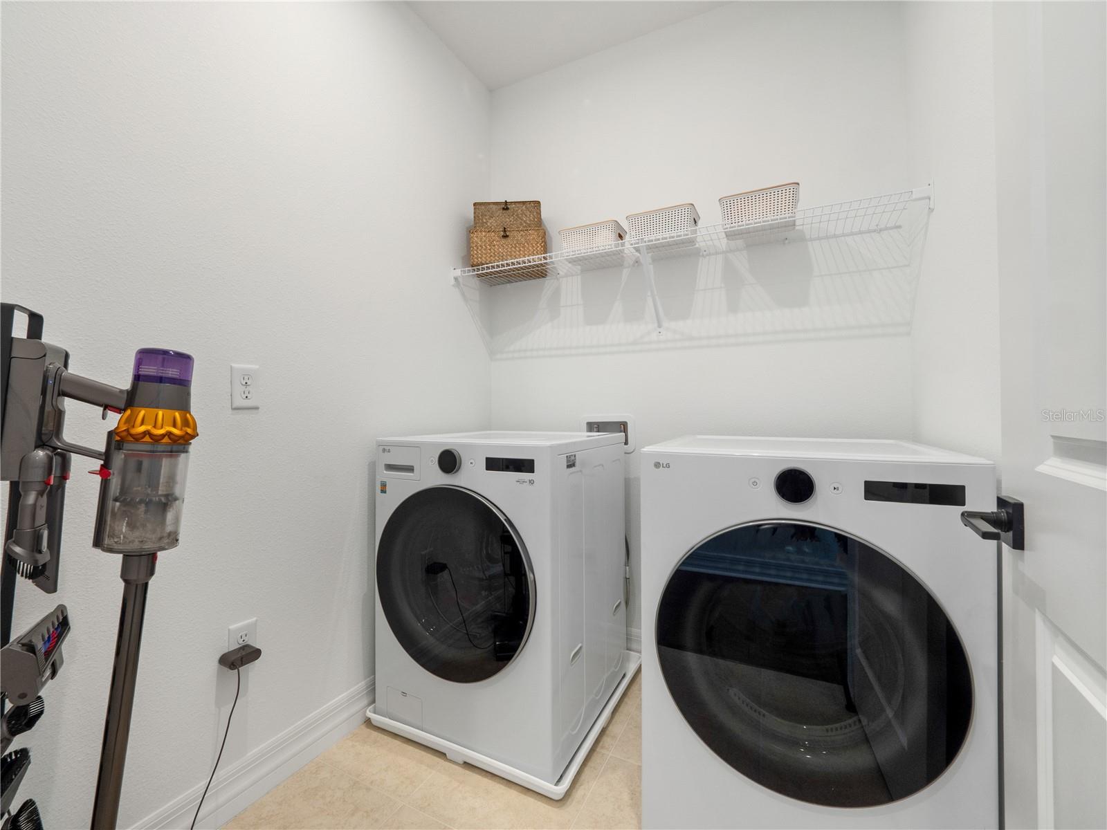 Image 30 of 40 For 7484 Estuary Lake Loop