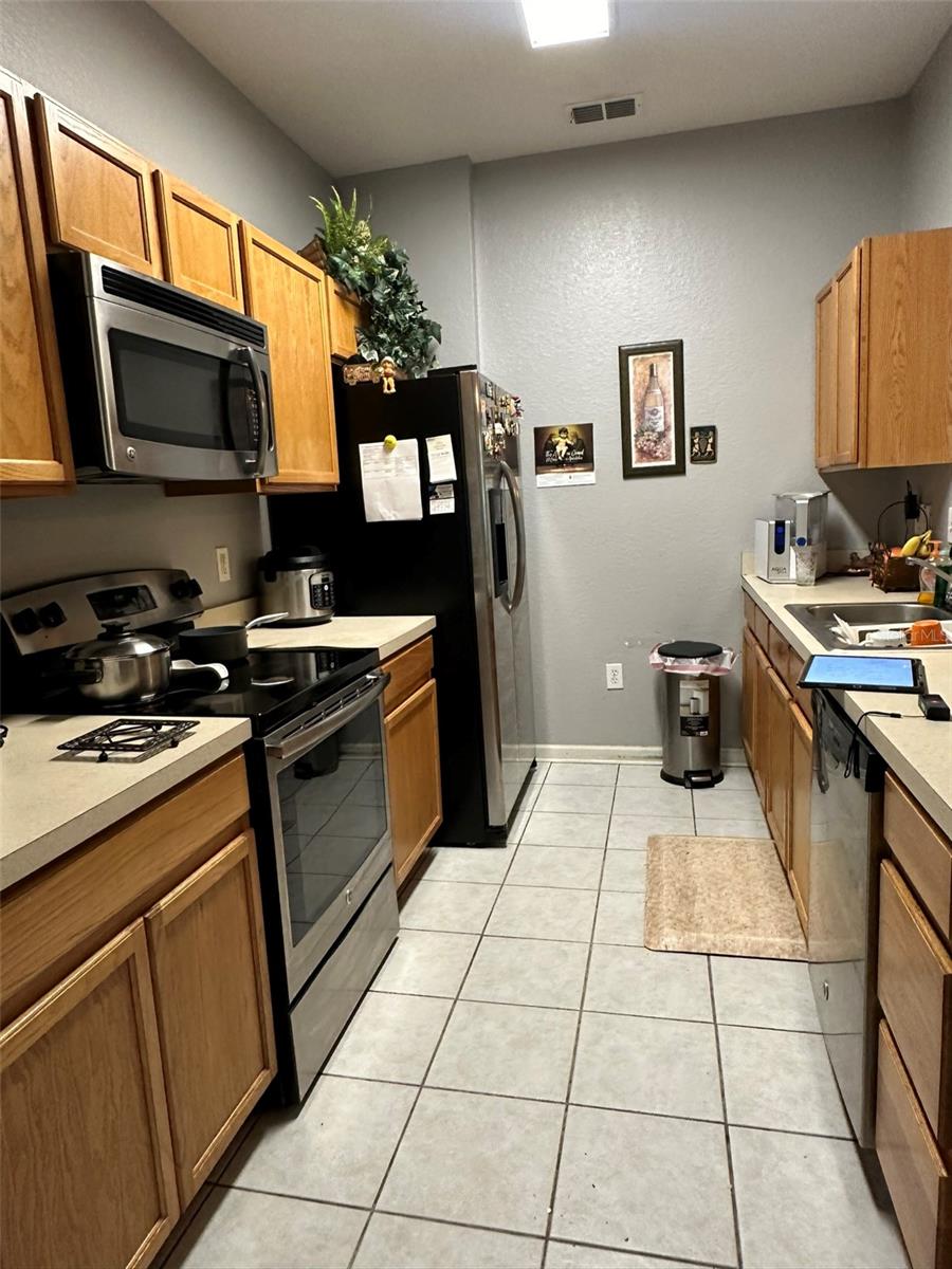 Image 6 of 22 For 8710 Saratoga Inlet Drive 207