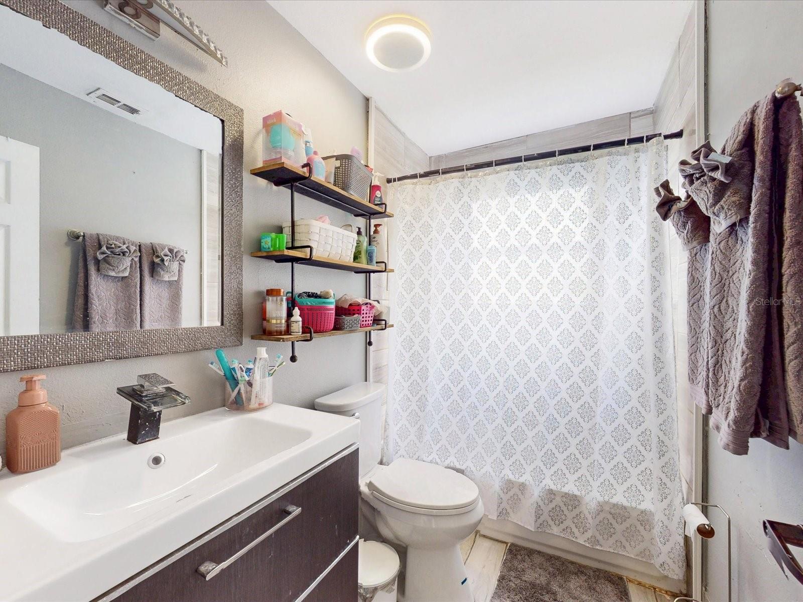 Image 27 of 40 For 4313 Bay Brook Drive