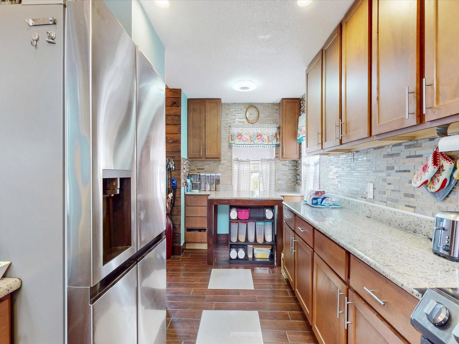 Image 7 of 40 For 4313 Bay Brook Drive