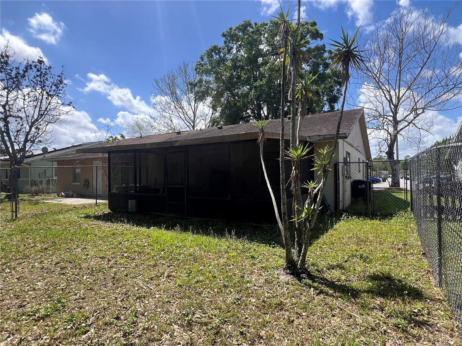 Image 16 of 16 For 749 Quail Hollow Drive