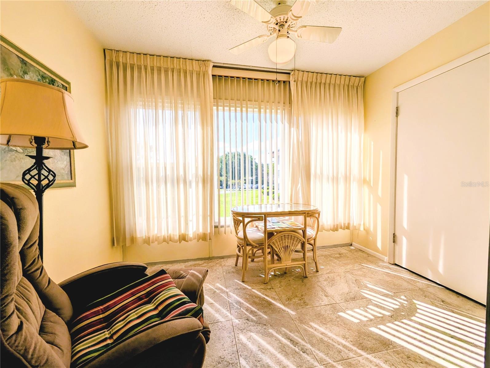 Image 10 of 35 For 333 Lake Howard Drive Nw 212a