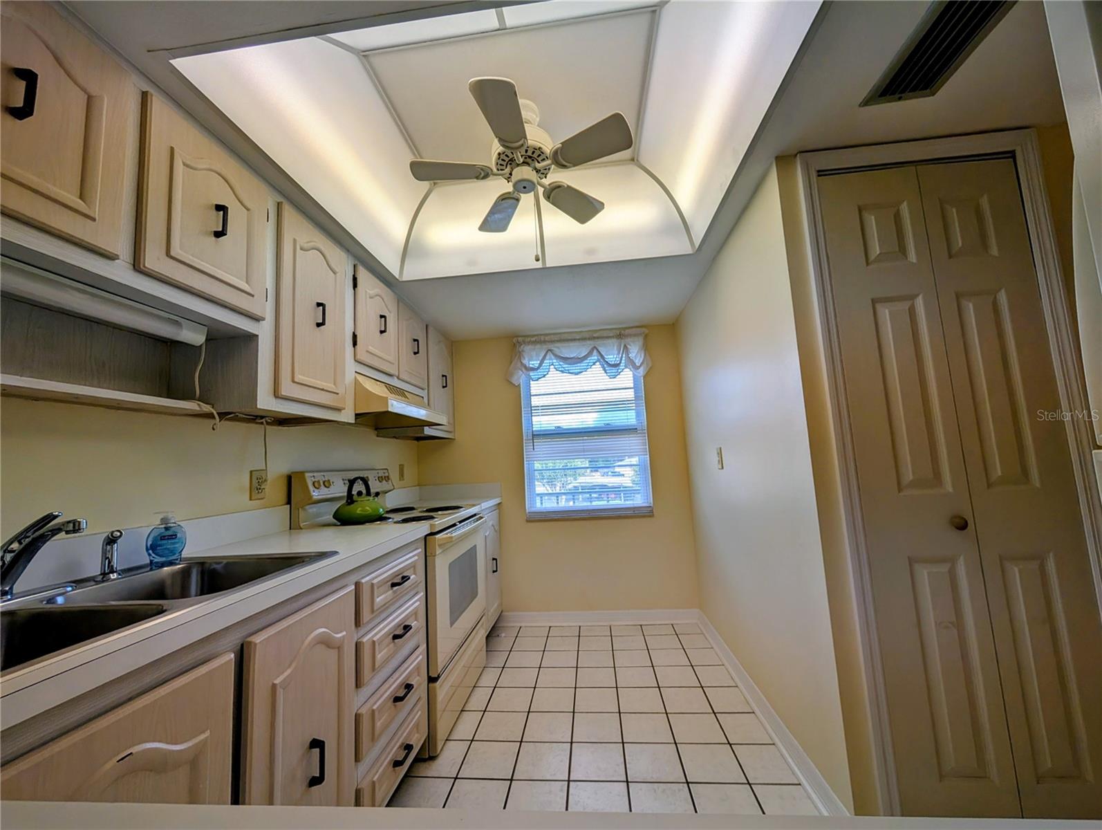 Image 13 of 35 For 333 Lake Howard Drive Nw 212a