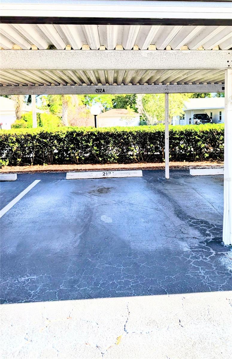 Image 23 of 35 For 333 Lake Howard Drive Nw 212a