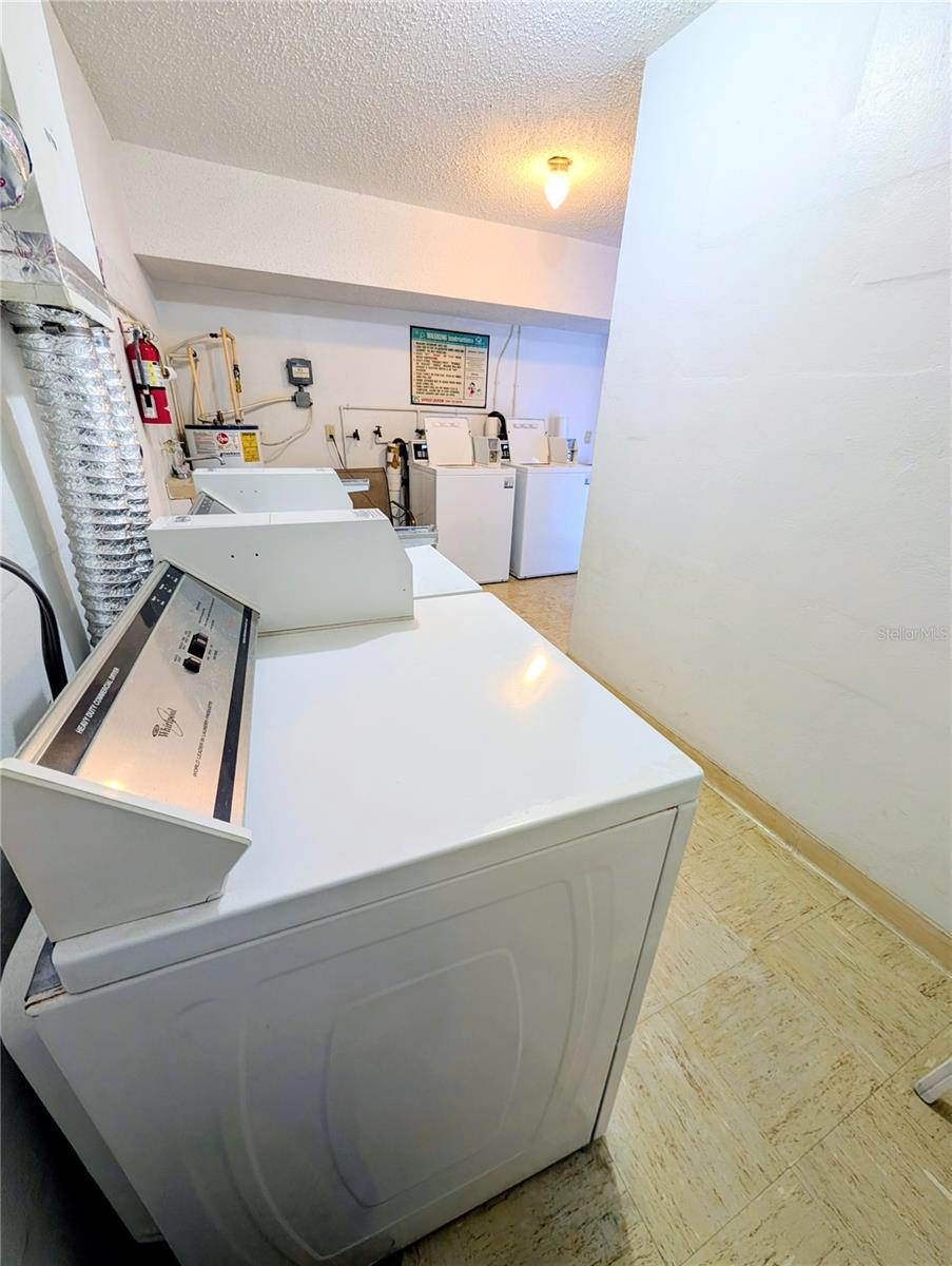 Image 29 of 35 For 333 Lake Howard Drive Nw 212a