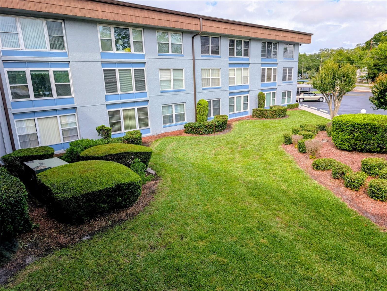 Image 33 of 35 For 333 Lake Howard Drive Nw 212a