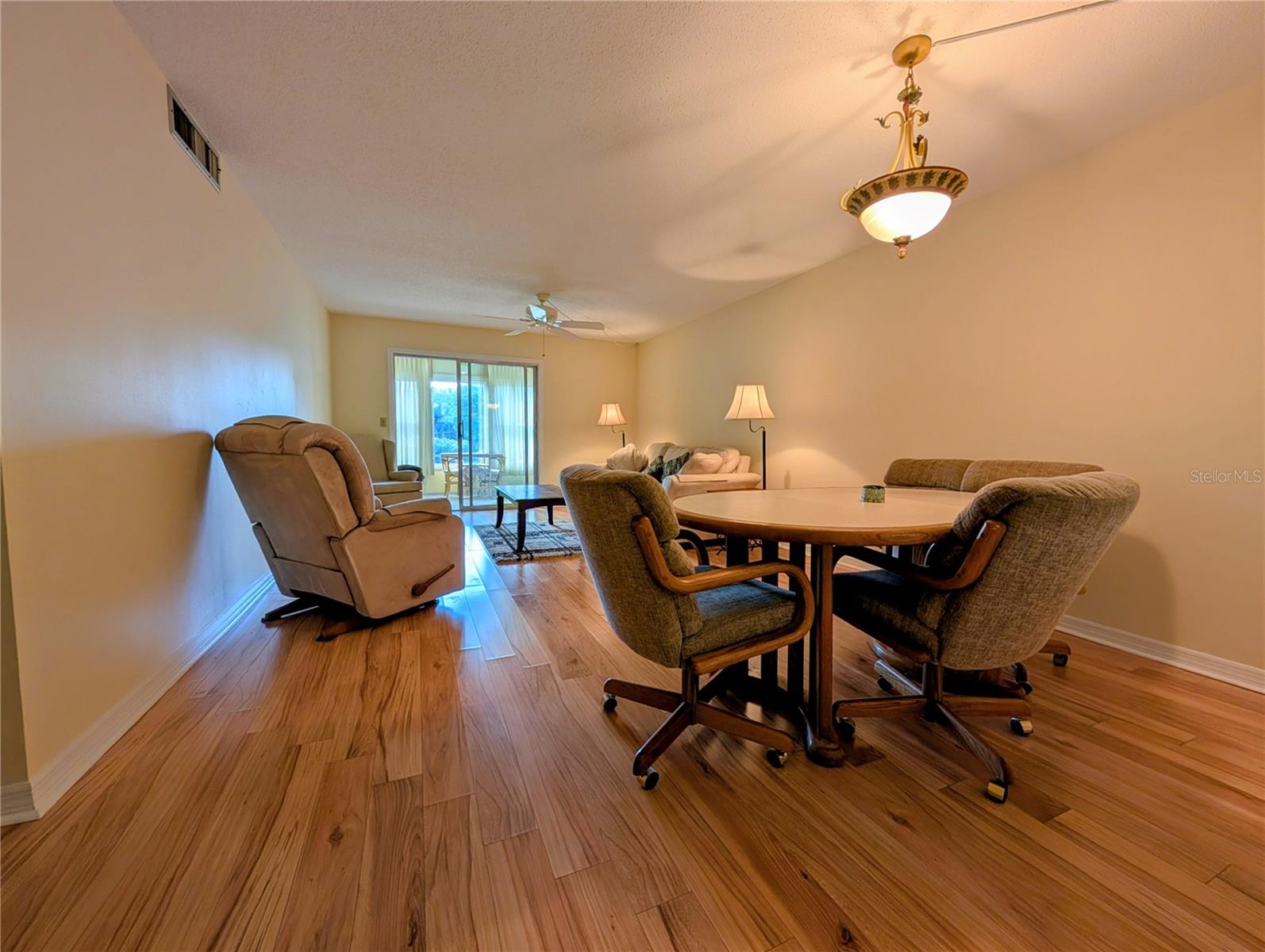 Image 8 of 35 For 333 Lake Howard Drive Nw 212a