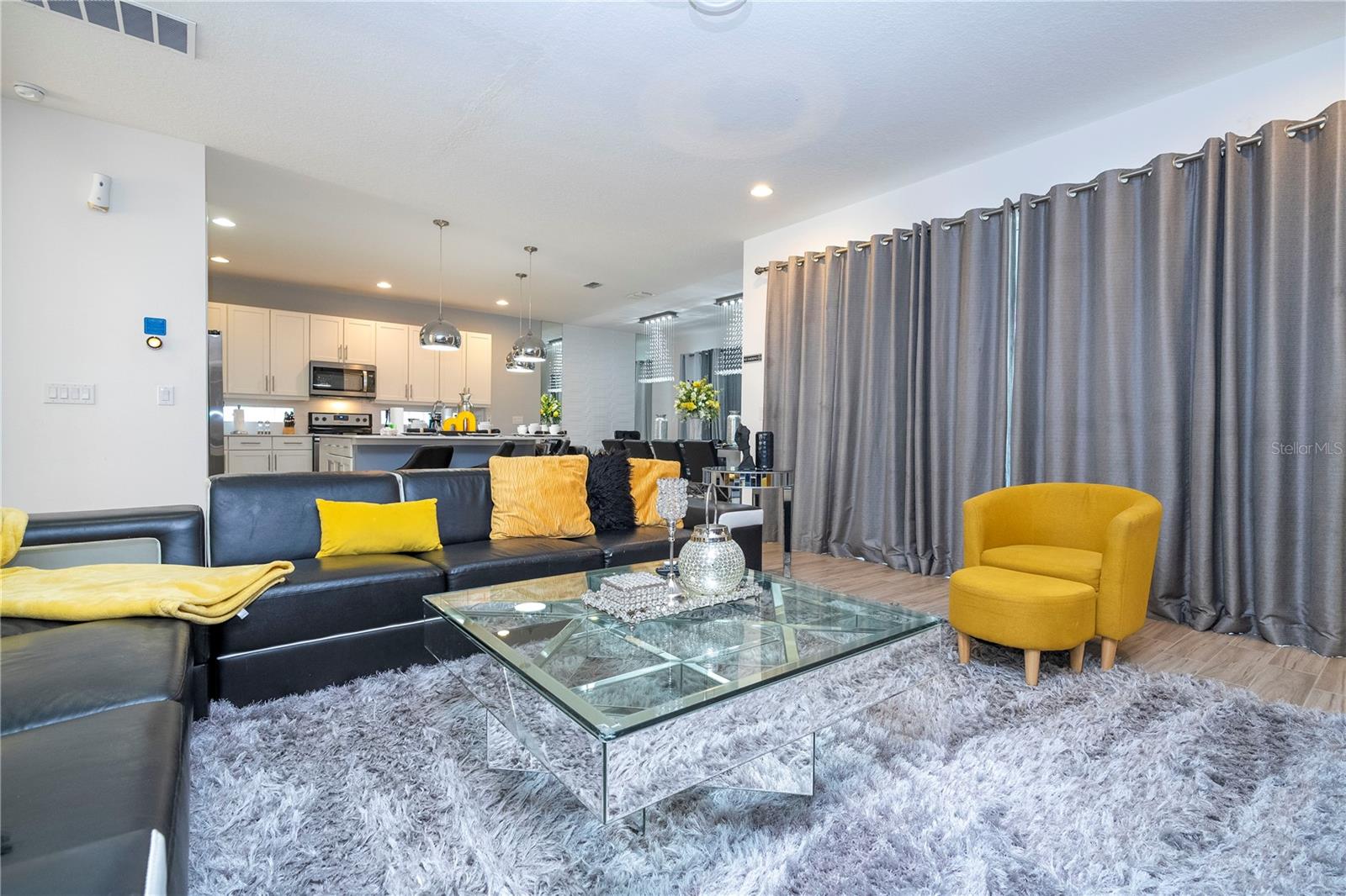 Image 20 of 87 For 2651 Calistoga Avenue