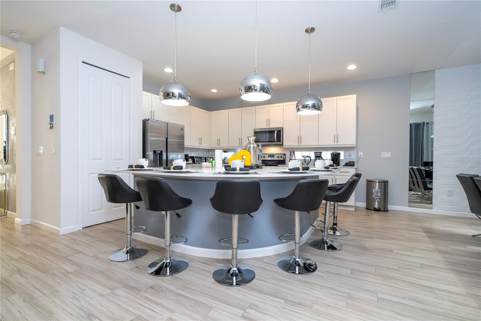 Image 21 of 87 For 2651 Calistoga Avenue