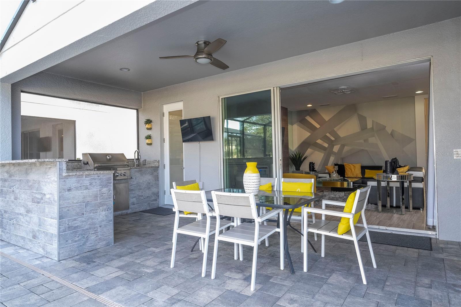 Image 31 of 87 For 2651 Calistoga Avenue