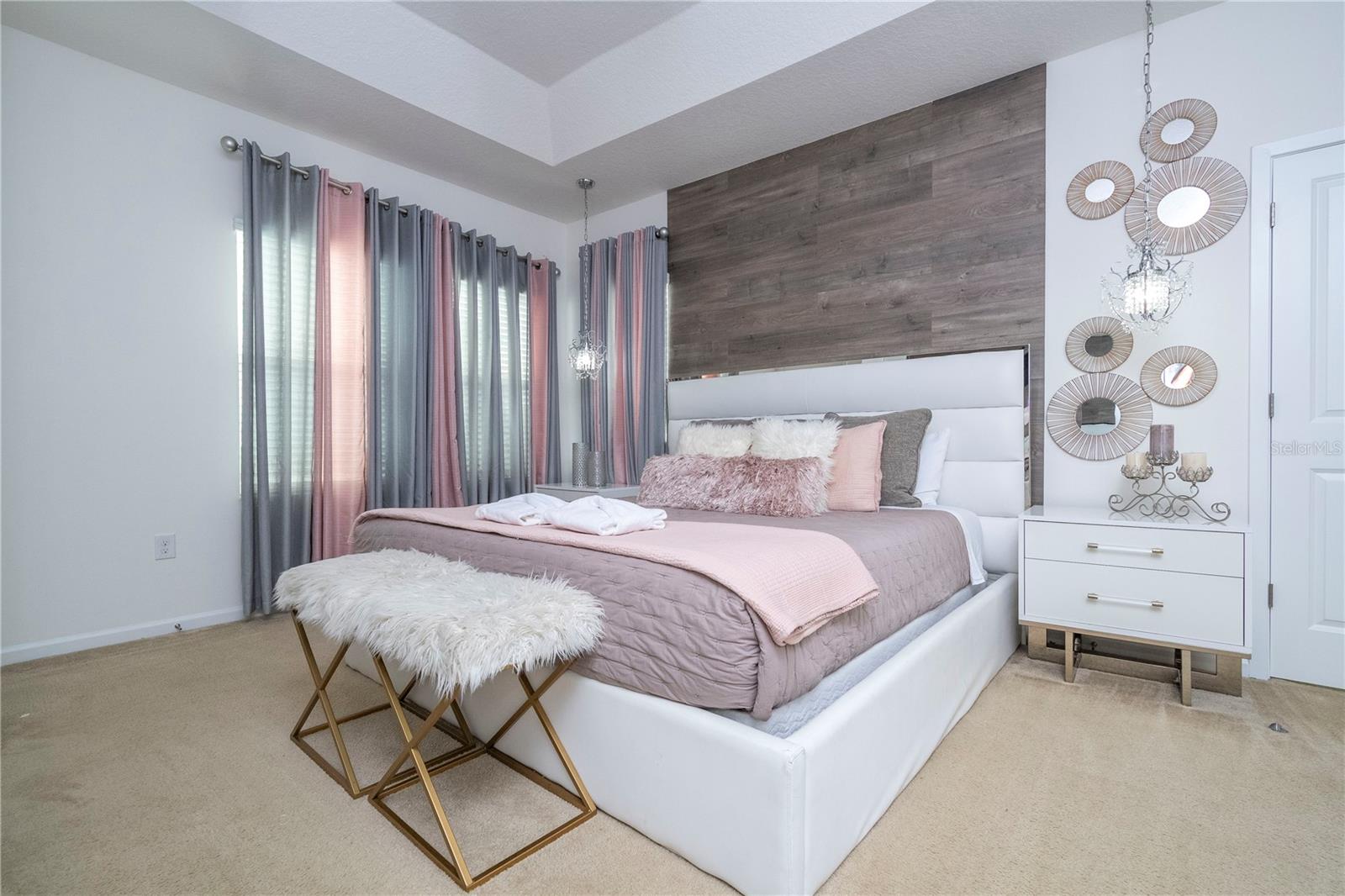 Image 43 of 87 For 2651 Calistoga Avenue