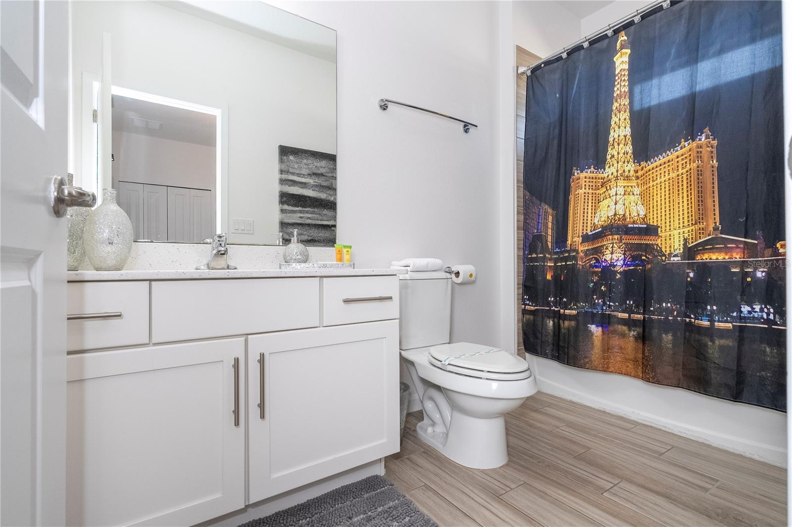 Image 64 of 87 For 2651 Calistoga Avenue