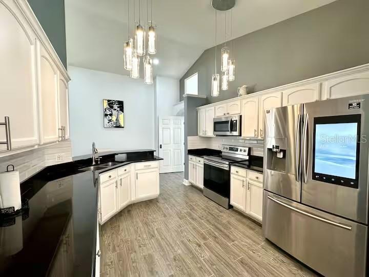 Image 3 of 19 For 1058 Soaring Eagle Lane