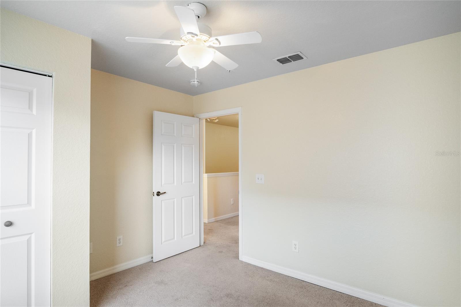 Image 22 of 42 For 4009 Venetian Bay Drive 102