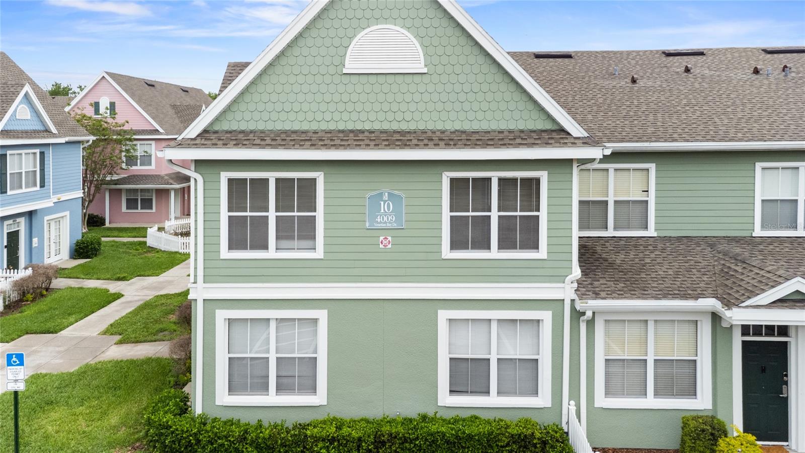 Image 5 of 42 For 4009 Venetian Bay Drive 102