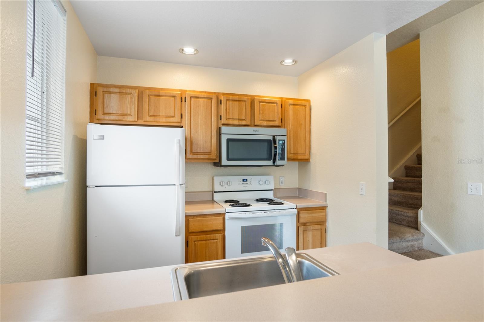 Image 8 of 42 For 4009 Venetian Bay Drive 102