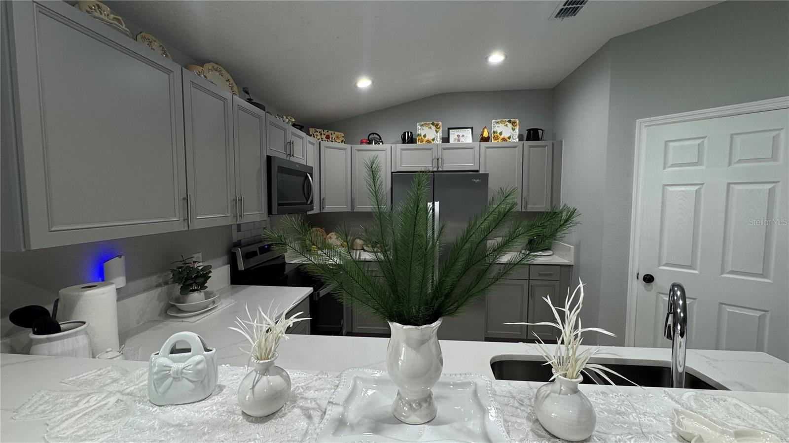 Image 3 of 12 For 1012 Silver Star Road