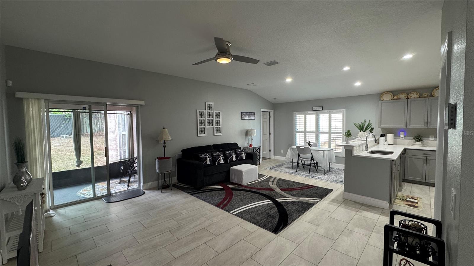 Image 5 of 12 For 1012 Silver Star Road