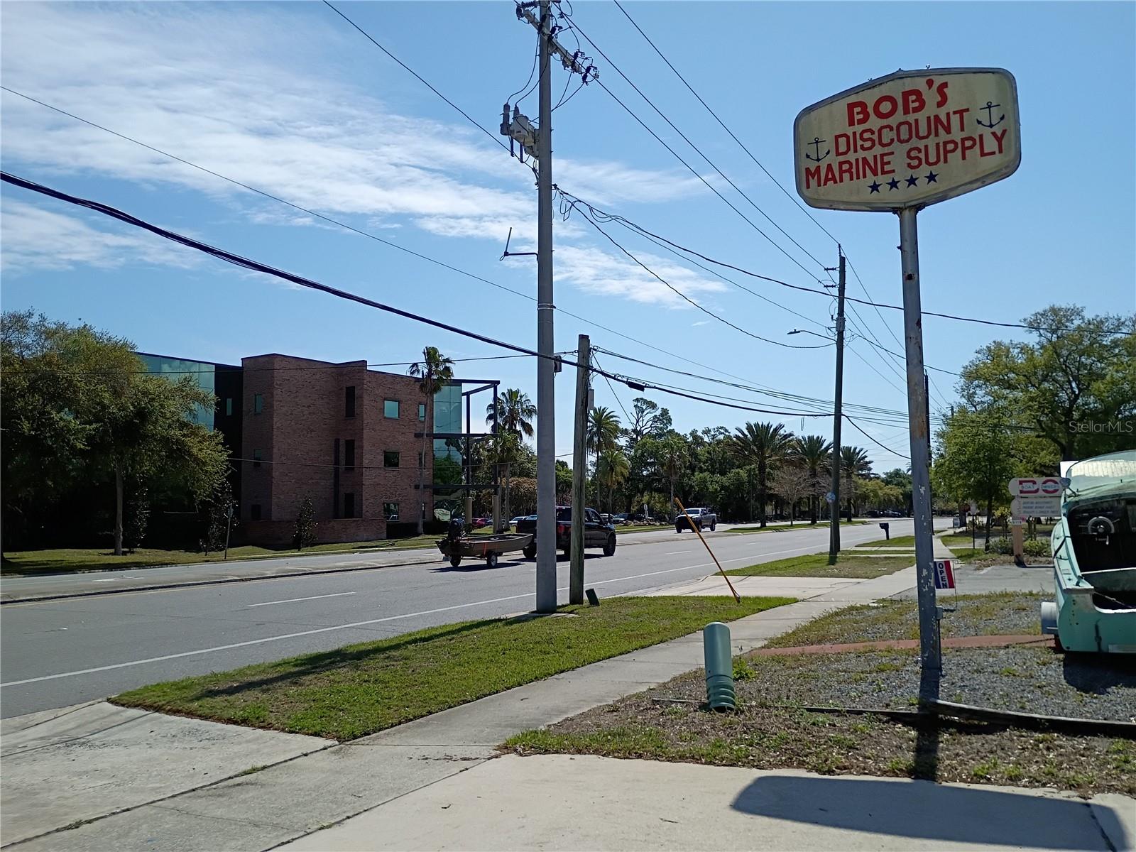 Image 12 of 20 For 5110 Ridgewood Avenue