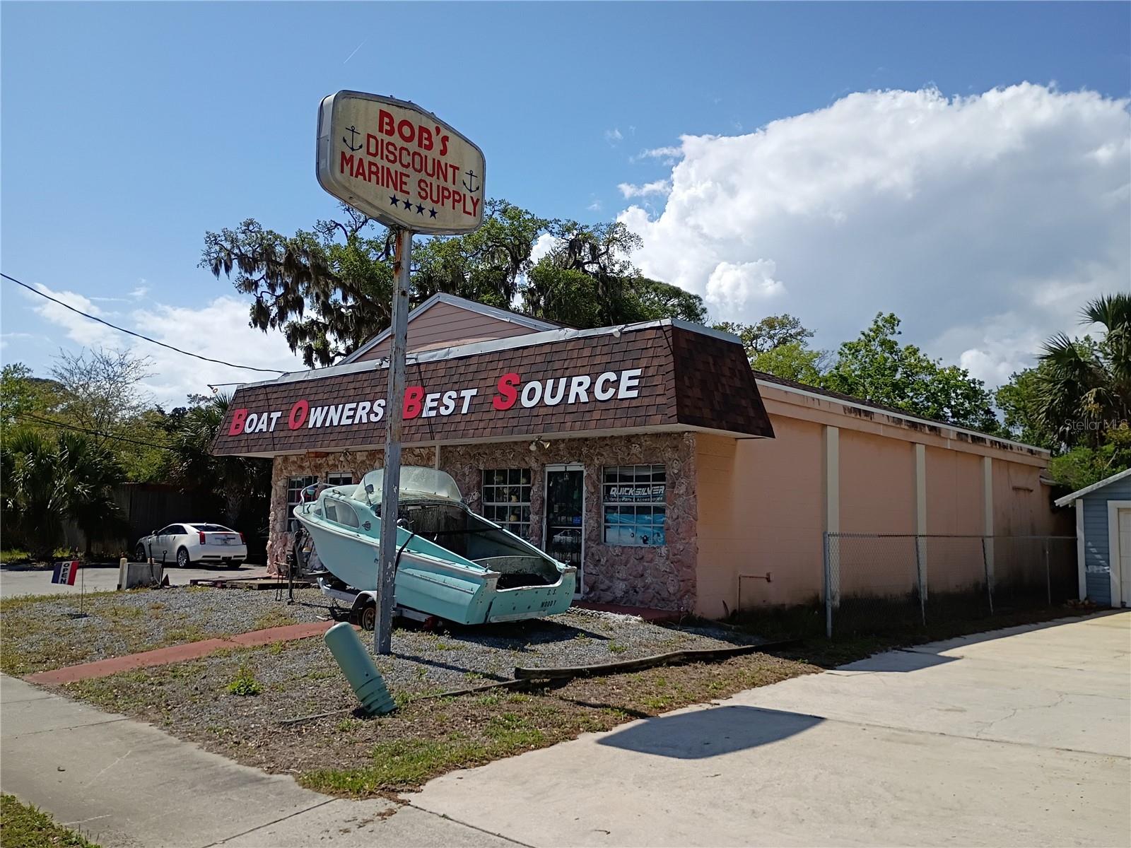 Image 5 of 20 For 5110 Ridgewood Avenue