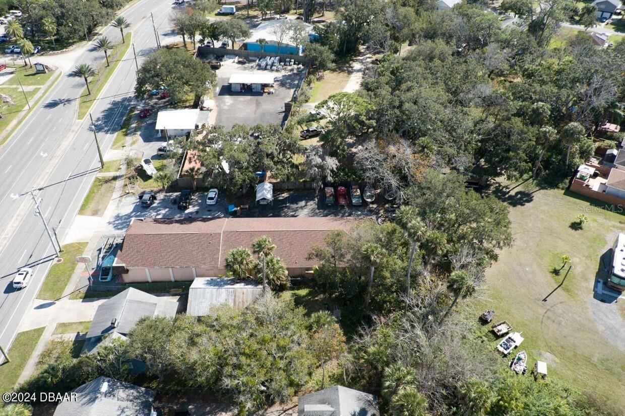 Image 8 of 20 For 5110 Ridgewood Avenue