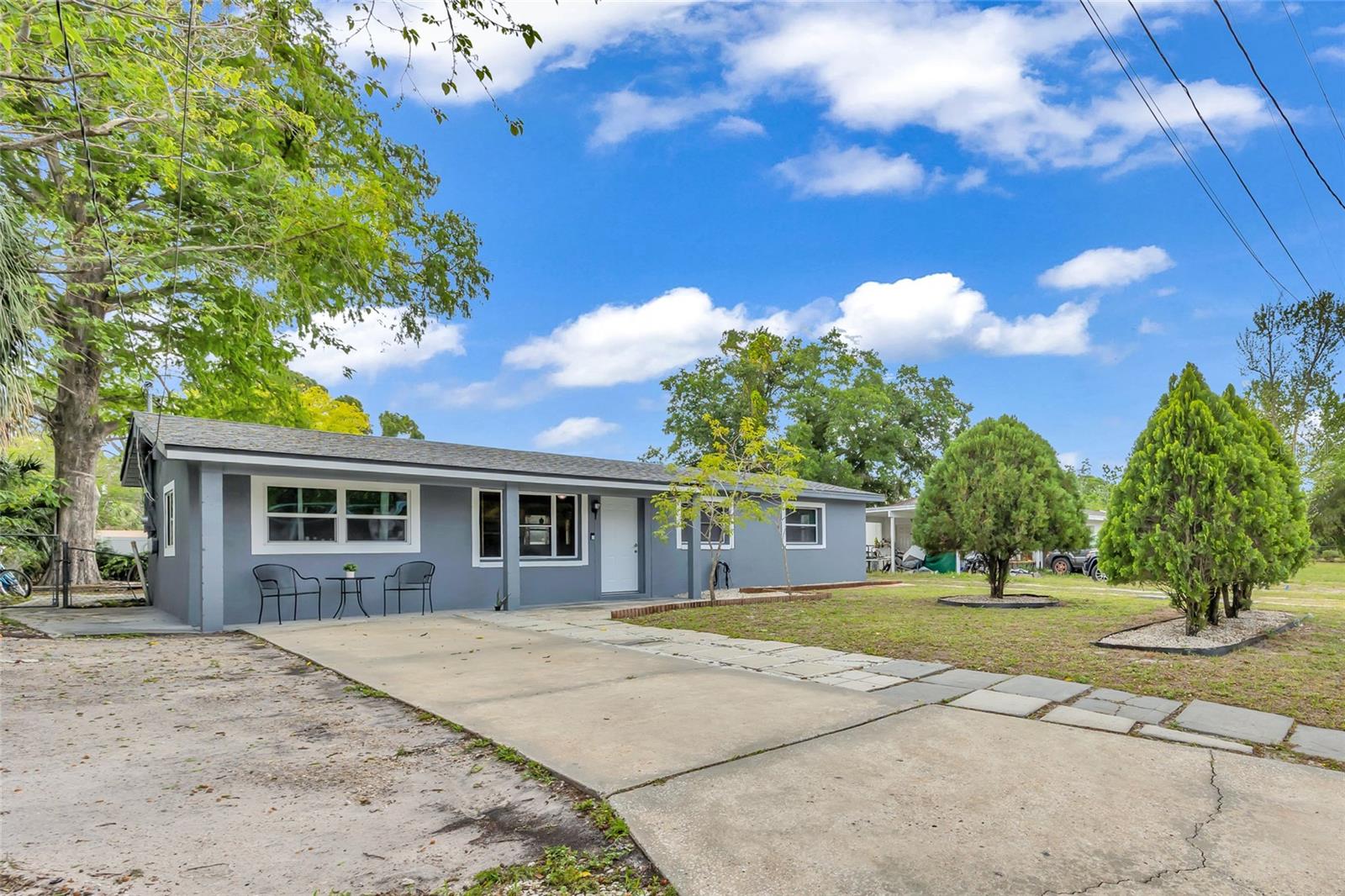 Details for 890 Golden Isle Drive, MOUNT DORA, FL 32757