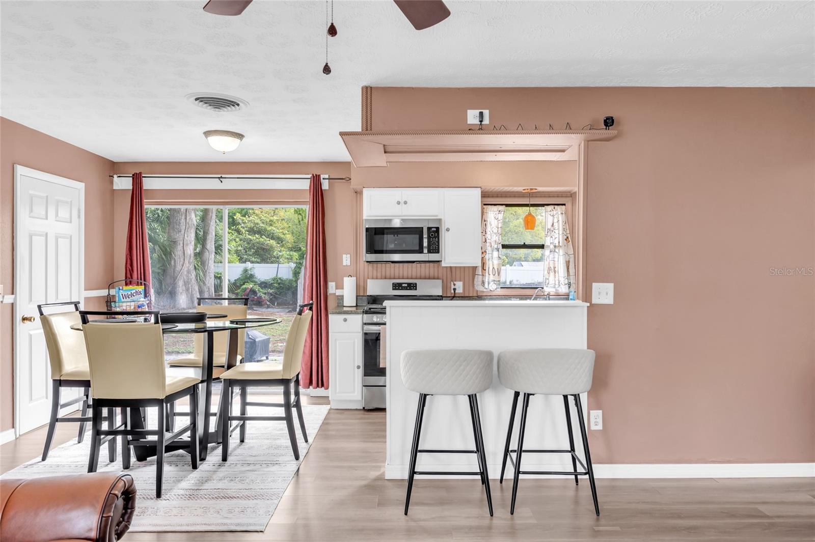 Image 5 of 28 For 890 Golden Isle Drive